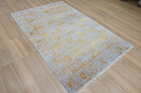 6x9 Light Grey and Gold with High and Low Design Traditional Oriental Area Rug